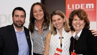 Carlos Ferreirinha, da MCF Consultoria e Conhecimento, no evento do Lidem, Grupo de Mulheres Líderes Empresariais, com Sônia Hess de Souza, Evelyse Britto e Andrea Weichert, em São Paulo. - CARAS PORTUGAL/NUNO MIGUEL SOUSA, CHRIS BUENO, CLÁUDIO IZIDIO, FLÁVIA FREITAS, FREDY UEHARA, JUAN GUERRA, ROBERTA YOSHIDA, THIAGO CASTELIANO E ULISSES FONSECA