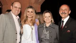 Cesar Romão, Sandrinha Sargentelli e o casal Liliane Delmar de Oliveira e Antônio Ferraz dos Santos na festa do Corpo de Bombeiros, em SP. - ANA NASCIMENTO, DANIEL FONTOURA, FÁBIO DUQUE, GABRIELA LEME, JORGE ROSEMBERG, JUAN GUERRA, LUIS SIMIONE, MáRCIA STIVAL, MARINA MALHEIROS, RICARDO BAKKER, RICARDO NADER, ROSI AMERICO E SILVA & PENNA IMAGENS