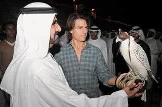 Tom Cruise conhece o xeque Mohammed - REUTERS