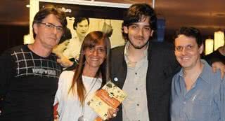 Nilton Bustamante, Rita Maluf, Bruno De La Rosa e Evandro Segatto conferem lançamento do livro, em SP. - BRUNO CASTRO , CLEIBY TREVISAN, DUDU PACHECO, EUGENIO LUCENA, FÁBIO ZANZERI, LORENZO FABRI , PATRÍCIA TARTARI , PRISCILA KIRSNER, RENATA JUBRAN, ROMUALDO MARQUES, VÂNIA RENZO E VIVI SPACO