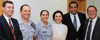 Wagner Bronze Damiani, o sargento Naléssio e a capitão Raquel, da Polícia Militar, com Eliana Dourado, Denelson Urbano da Silva e Jonathan A. Castellano no 1o Encontro sobre Segurança Pública no Morumbi, em São Paulo. - ANDRÉ VICENTE, DRICA VIANA, EDUARDO LOPES, JANETE LONGO, MAGDA NASCIMENTO, MF LEVY, PATRÍCIA TARTARI, RICARDO PRADO, RICARDO RIBES E RONEIA FORTE