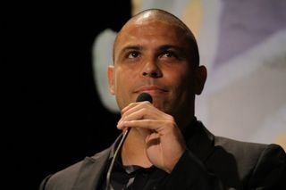 Ronaldo faz discurso na premiação - AgNews