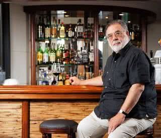 No Aboo Wine Lounge Bar, do Sofitel São Paulo Ibirapuera, Coppola fala do longa Tetro. - JONAS CUNHA E MARCO PINTO / SAVONA