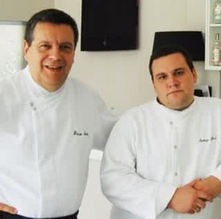 Os chefs Darcio Santos e Santiago Nucci abrem o Vila Jardim Gastropub, em SP. - ASSESSORIA MÁRCIA STIVAL, ANDRE VICENTE, DIVULGAÇÃO TRIUNFO, LETIZIA BUZATO, MARINA MALHEIROS, MARCOS ZELLMEISTER, MAURICIO BACELLAR, ROBERTO SILVA, RODRIGO ZORZI, TADEU BRU NELLI E VANESSA MIANO