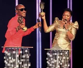 Cantores nigerianos Tuface Idibia e Sasha - REUTERS