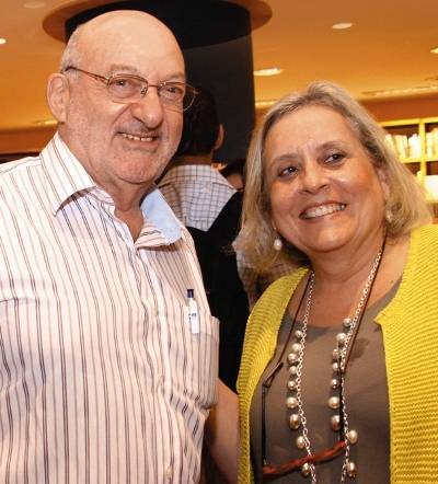 Pedro Hertz com Joice Joppert Leal no lançamento do livro O Negócio do Design e da revista Innovation, na Livraria Cultura, em SP. - DENISE ANDRADE, DENISE ANDRADE, ELIS RIBEIRO, LORENZO FABRI, LUCIANA PREZIA, PATI COUTO, WILSON MORELLI E TIME COMUNICAÇÃO