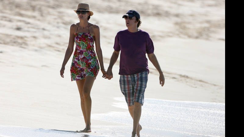 Paul McCartney e a namorada Nancy Shevell no Caribe - INF/CITYFILES