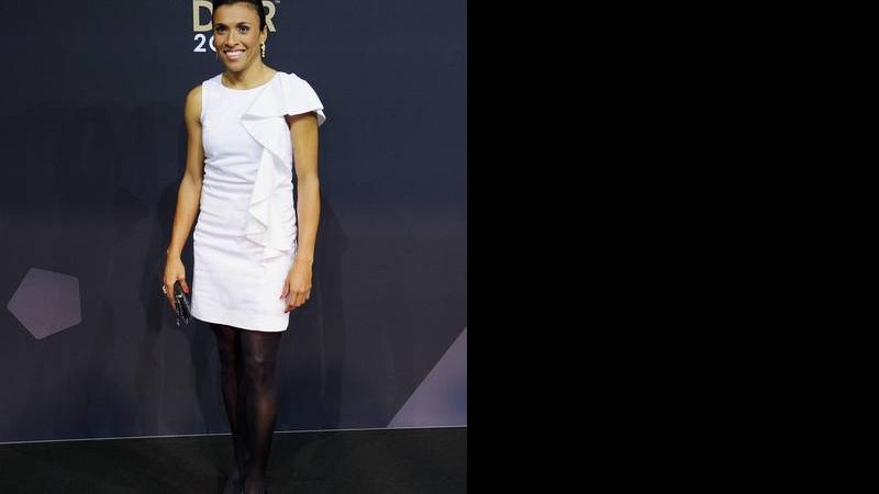 Jogadora Marta brilha em premiação da FIFA - Cityfiles