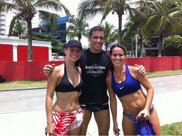 Geovanna Tominaga e Fernanda Pontes fazem treino para o carnaval com personal trainer - Reprodução / BlogLog