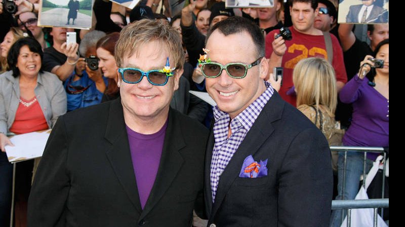 O casal Elton John e David Furnish - City Files