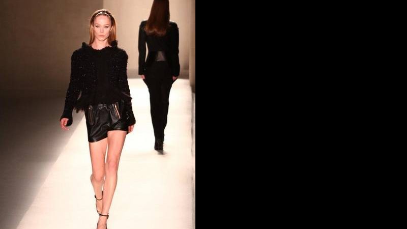 Raquel Zimmermann no desfile da Animale no SPFW - Carlos Zambrotti/AgNews