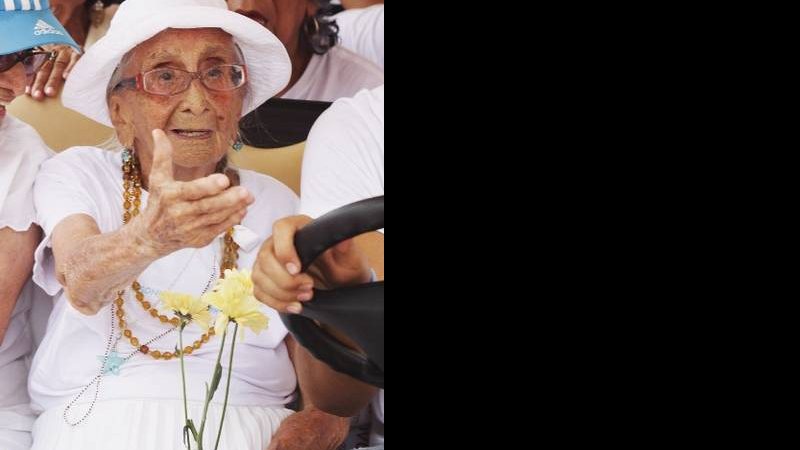 Emoção de dona Canô e Bethânia - EDGAR DE SOUZA