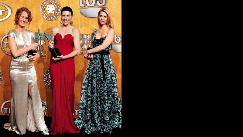 Melissa Leo, de Randi Rahm, Julianna Margulies, de Yves Saint Laurent, e Claire Danes, de Louis Vuitton - REUTERS