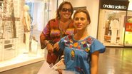 Claudia Jimenez e Carolina Dieckmann em dia de compras - Daniel Delmiro / AgNews