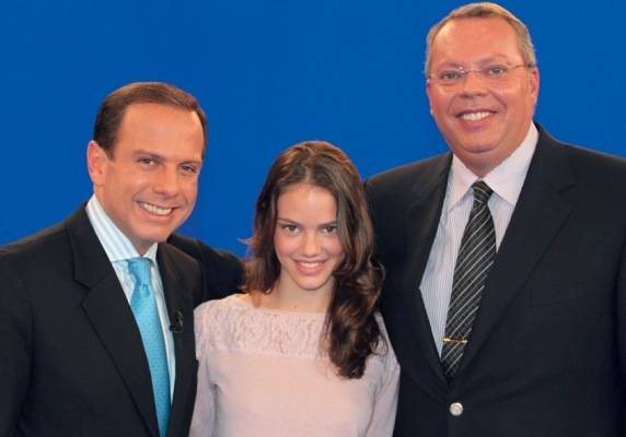 João Doria Jr. recebe em sua atração, na Band, a atriz Laura Neiva e Oscar Clarke, de empresa de informática, SP. - ANDRE VICENTE, CASSIANO DE SOUZA/CBS IMAGENS, FERNANDO CASSINI, JULIANA CENSI, LEONARDO GALI, MARCOS RIBAS, PATRÍCIA TARTARI, RENATO FRASNELLI, RICARDO PRADO E VAL GÓIS