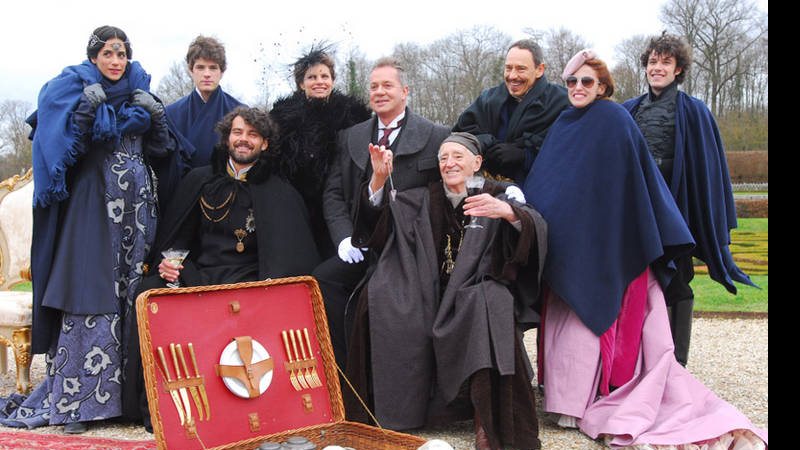 Elenco da novela 'Cordel Encantado' grava em castelo na França - TV Globo/Zé Paulo Cardeal