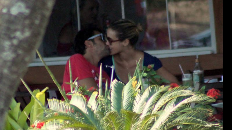 Romance entre Bruno Mazzeo e Juliana Didone - Photo Rio News