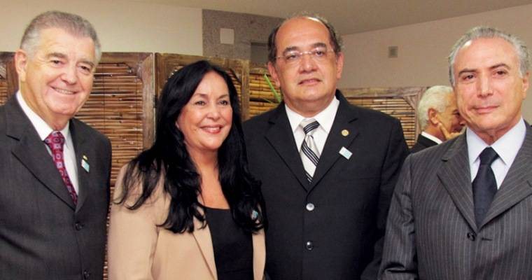 Nelson Marquezelli e Rose de Freitas e o ministro do STF Gilmar Mendes prestigiam o vice-presidente da República, Michel Temer, que ministra aula na EDB, no DF. - ADEMIR RODRIGUES, ANDRÉS EMÍLIO, DANIELA ALENCAR, FABIANA REIS,FERNANDA GODOY, FLAVIA FUSCO, FREDY UEHARA, IVAN SOARES, MARINA DEIENO ALTENFELDER, MURILO TOBIAS, RACHID BELLAK E RAFAEL ALMEIDA