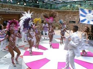 Escola de samba - Rosas de Ouro - Divulgação - Rede Globo