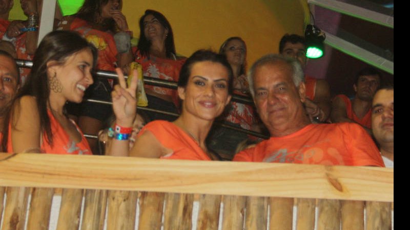 Cleo Pires em camarote de Salvador