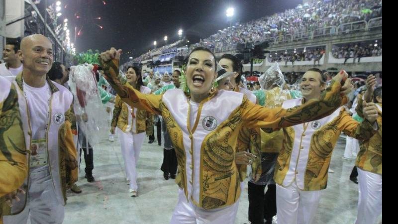 Claudia Lira no desfile da Grande Rio - Andre Muzell / AgNews