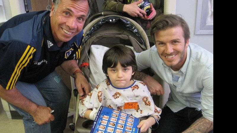 David Beckham visita hospital infantil em Los Angeles - Reprodução