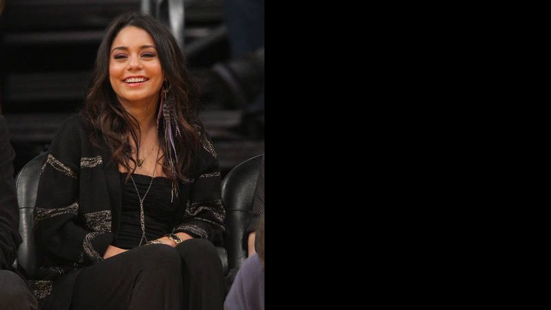 Vanessa Hudgens se diverte em jogo de basquete - Getty Images