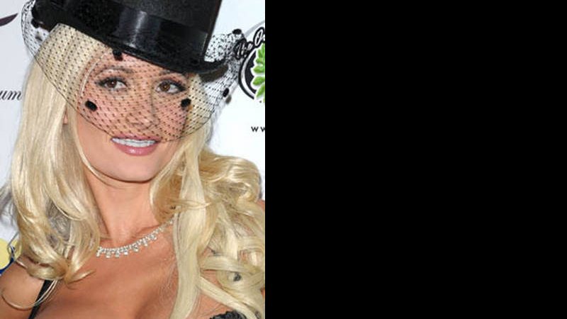 Holly Madison, a estrela de Holly's World - Bang Showbiz