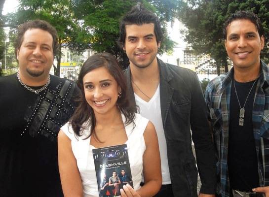 Renata Maron recebe Léo Di Castro, Eduardo Melo e Junior Melgaço, da banda Nashville, em sua atração no Canal Rural, em SP. - ANDRÉ VICENTE, CASSIANO DE SOUZA / CBS IMAGENS, CHRIS BUENO, CIDÁLIA PEREIRA SINGAL, CINE FOTO RUDGE, CLAUDIO BARAN, CLAUDIO IZIDIO, GABRIELA BARBOSA MACIEL, MÁRCIA STIVAL, MARINA LANA, OVADIA SAADIA, ROBERTO NOGUEIRA E RODRIGO ZORZANELLI