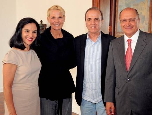 D. Lu e Geraldo Alckmin recebem Xuxa - BLAD MENEGHEL