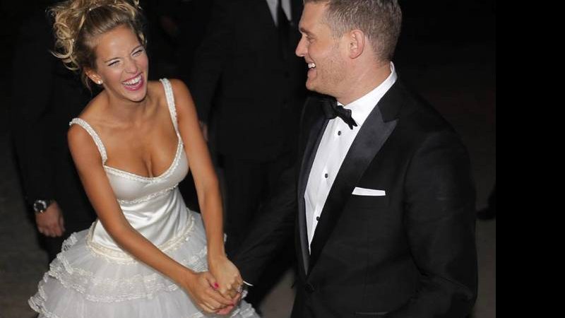 Michael Bublé se casa em cerimônia religiosa com Luisana Lopilato - Reuters