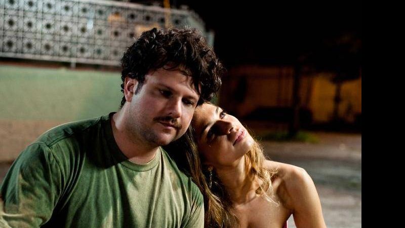 Selton Mello e Grazi Massafera em cena do filme 'Billi Pig' - Reprodução / Facebook