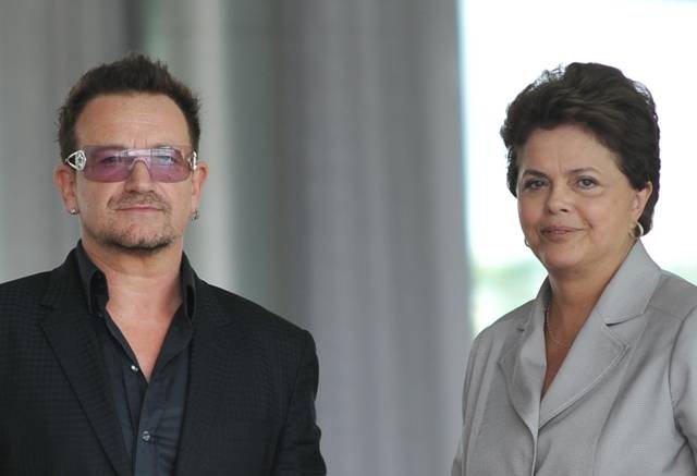 Bono Vox em visita à presidente Dilma Rousseff - Antonio Cruz/ABr