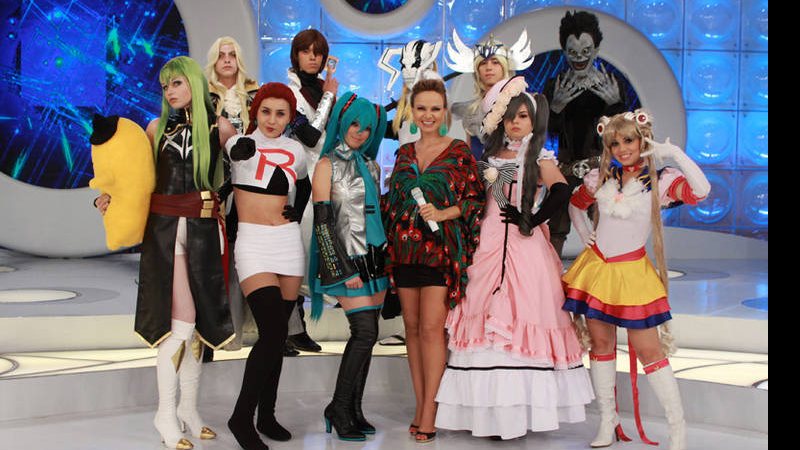 Eliana recebe Cosplays no seu programa - Carol Soares / SBT