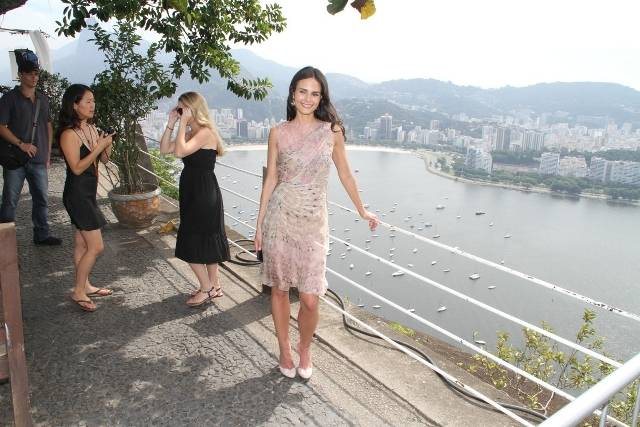 Jordana Brewster no Pão de Açúcar - Dilson Silva/AgNews