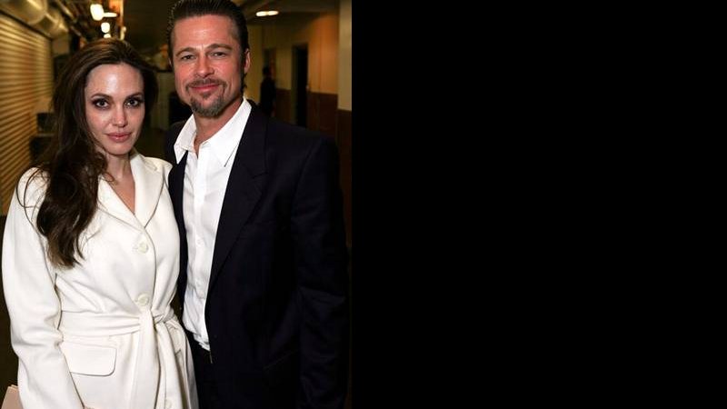 Angelina e Brad nos bastidores do teatro Ahmanson, em Los Angeles - Getty Images