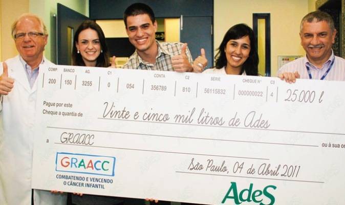 Antonio Sergio Petrilli, Érika Pereira, Kim Moraes, Joana Fleury e José Helio Contador Filho entregam doação de marca de bebida de soja à Casa Hope e ao Graacc, Grupo de Apoio ao Adolesc. E à Criança com Câncer, SP. - ALEX ANASTÁCIO, BEL LOURENÇO, CAROL GUEDES, DIOGO TORRES, FLAVIA FUSCO, JACQUELINE MACHADO, JULIANA CENSI, LEILA PERES, LILICA MATTOS, MÁRCIA STIVAL, NÁIRA MESSA E PAULO JABOUR.