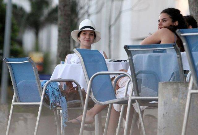 Nathalia Dill em restaurante no Arpoador, Rio do Janeiro - Andre Freitas/AgNews