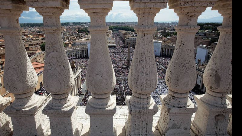 Multidão acompanha cerimônia de beatificação de João Paulo II - Getty Images