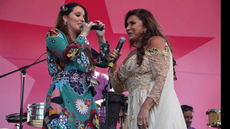 Fafá e Mariana de Belém dividem o palco no Dia das Mães - Amauri Nehn/AgNews