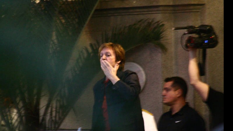 Paul McCartney deixa o Copacabana Palace - Marcos Porto/Photo Rio News