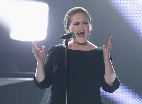 Adele interrompeu turnê devido a uma laringite - Getty Images