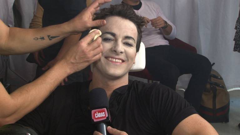 Rodrigo Faro se transforma em Michael Jackson - Reprodução de TV