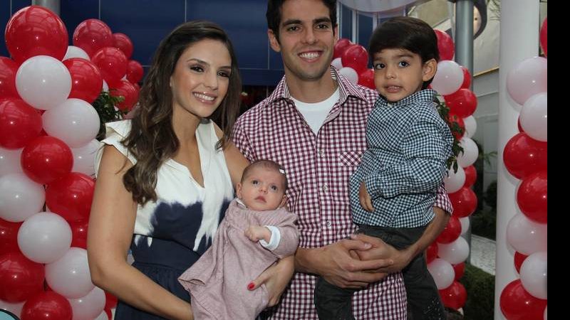 Caroline Celico, Isabella, Kaká e Luca - Manuela Scarpa/Photo Rio News