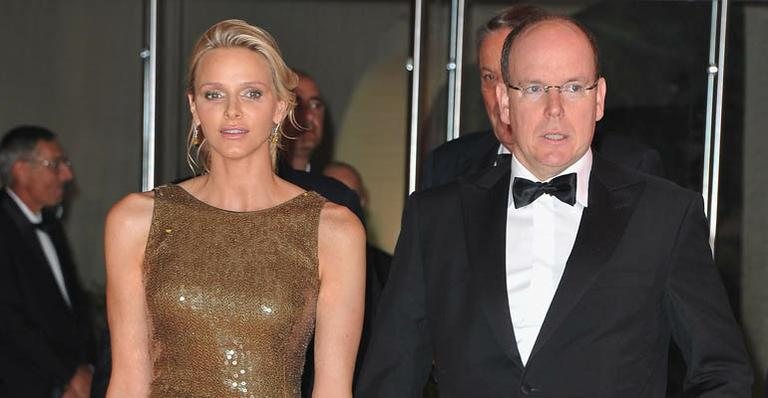 Charlene Wittstock e príncipe Albert II - Getty Images