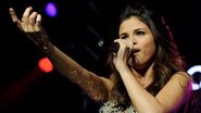 Selena Gomez canta em karaokê - Getty Images