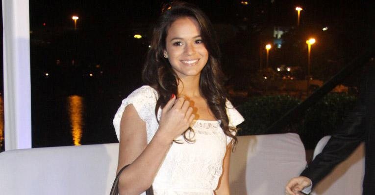 Bruna Marquezine viverá uma miss na TV - Felipe Assumpção / AgNews