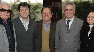 Cid Moreira, Rodrigo Azevedo, Antoninho Rossini, Luis Nassif e Fátima Sampaio no lançamento do prêmio, SP. - GIANNE CARVALHO