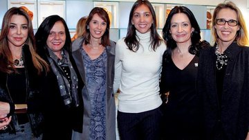 Elisabeth Abduch e Francesca Diana Romana, nas pontas, fazem coquetel do bem em São Paulo e recebem as amigas Bia Duarte, Esther Schattan, Deborah Roig e Paula Balducci. - CASSIANO DE SOUZA / CBS IMAGENS, DANIEL VEIGA, PAULO JABUR, RICARDO NADER, RODRIGO TUCO, ROGÉRIO LACANNA, SUZANA ABREU, TATI MURR E WALDEMIR FILETTI