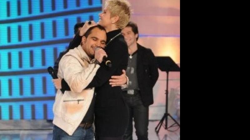 Luciano e Xuxa no especial de 25 anos da apresentadora na Rede Globo - Reprodução/Twitter